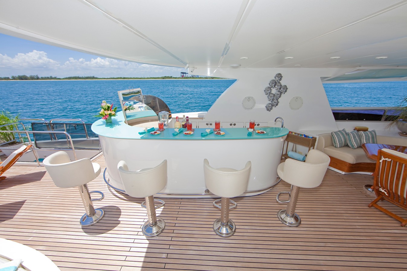 diamond girl yacht charter